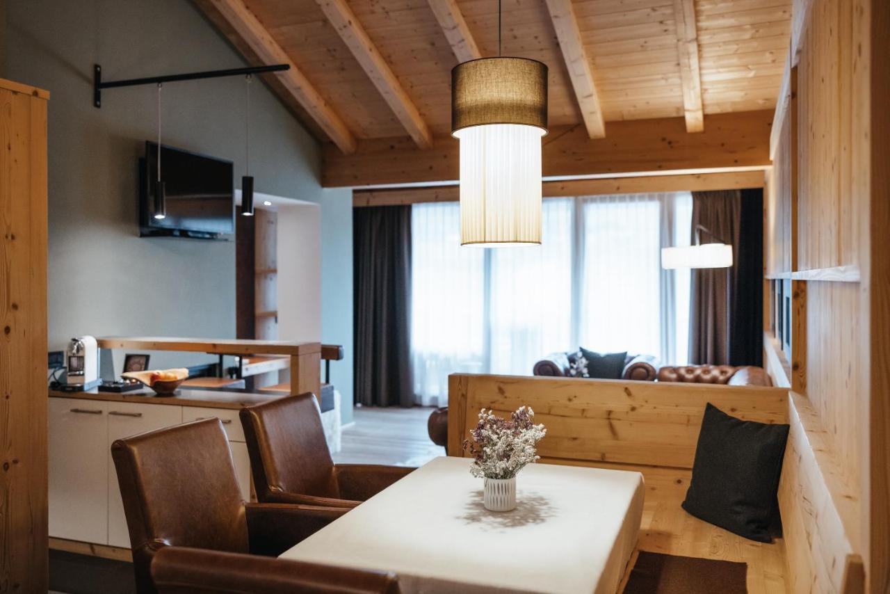 Lagacio Hotel Mountain Residence San Cassiano  Exterior photo
