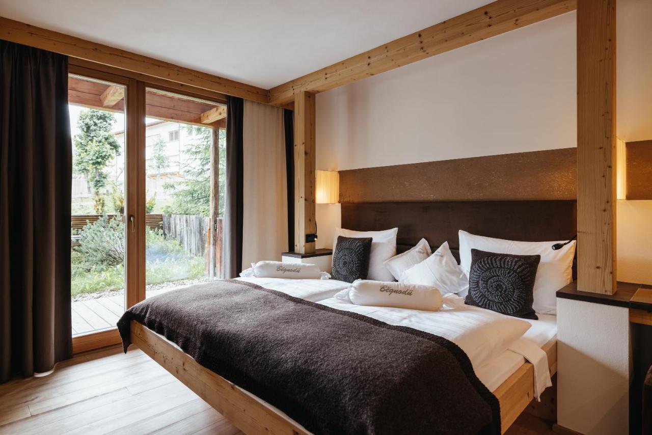 Lagacio Hotel Mountain Residence San Cassiano  Exterior photo