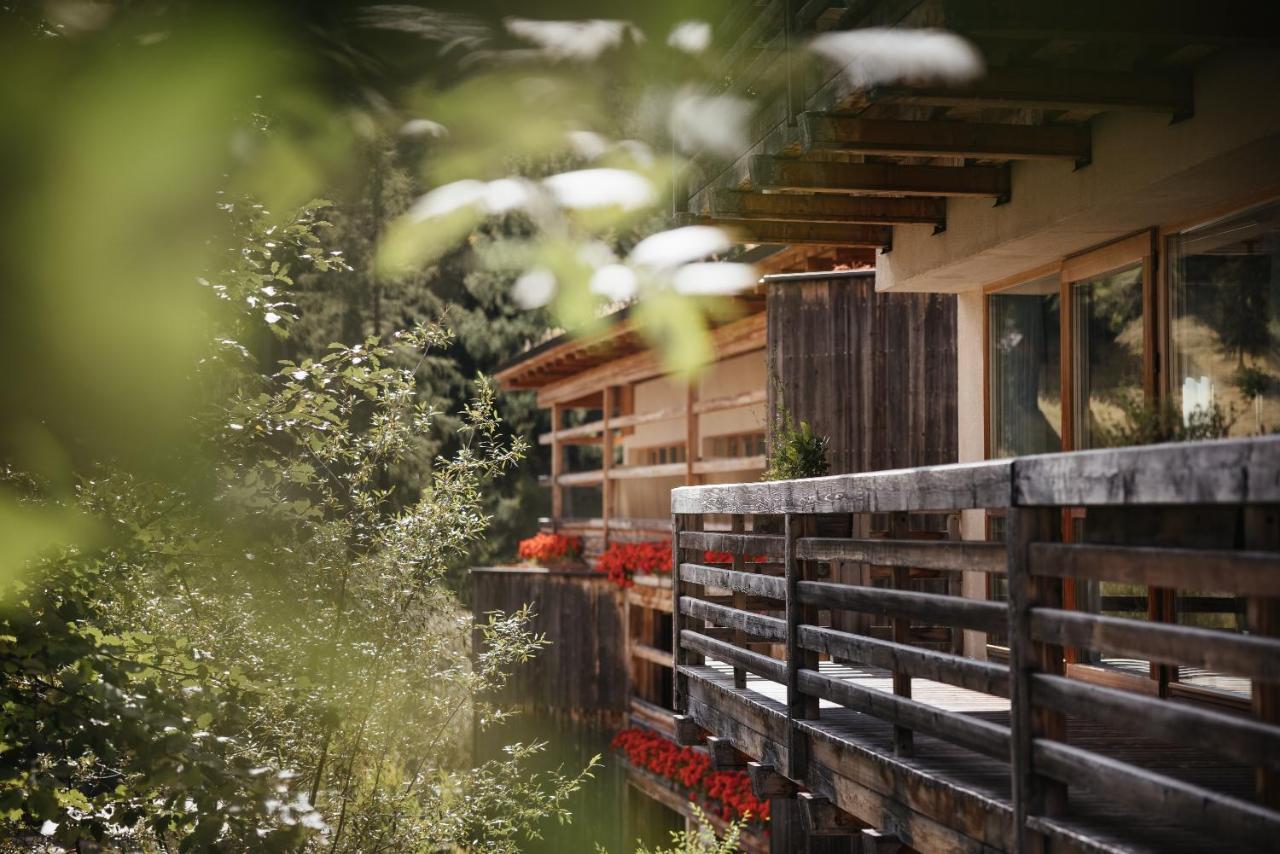 Lagacio Hotel Mountain Residence San Cassiano  Exterior photo