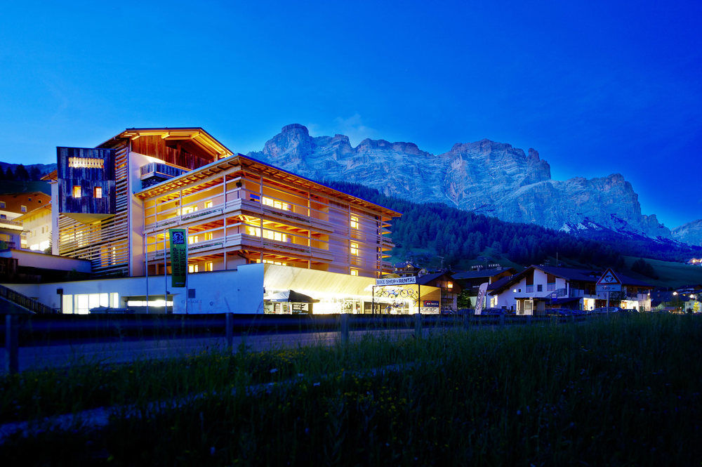 Lagacio Hotel Mountain Residence San Cassiano  Exterior photo
